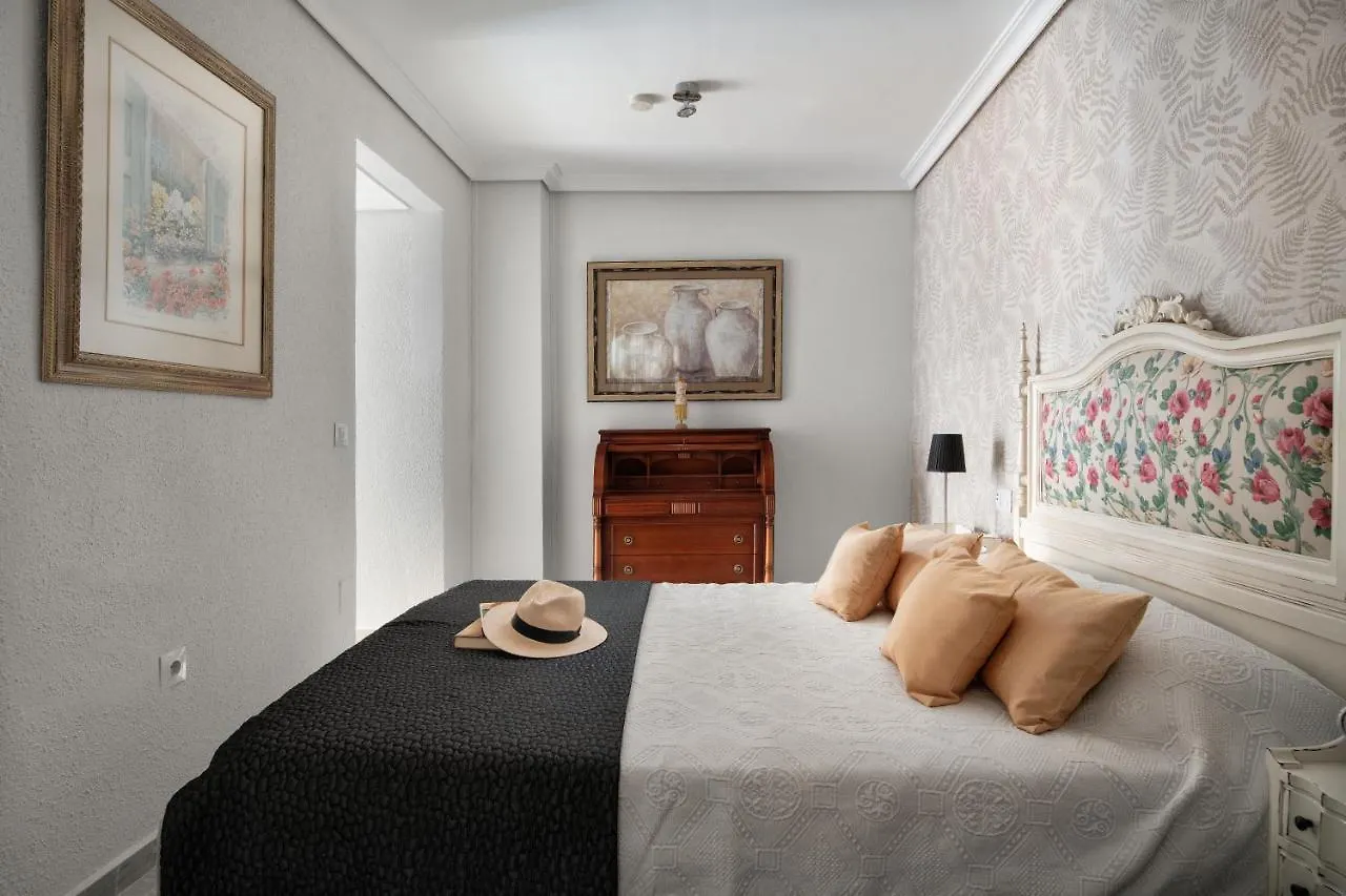 Las Rampas Fuengirola 0*,  İspanya